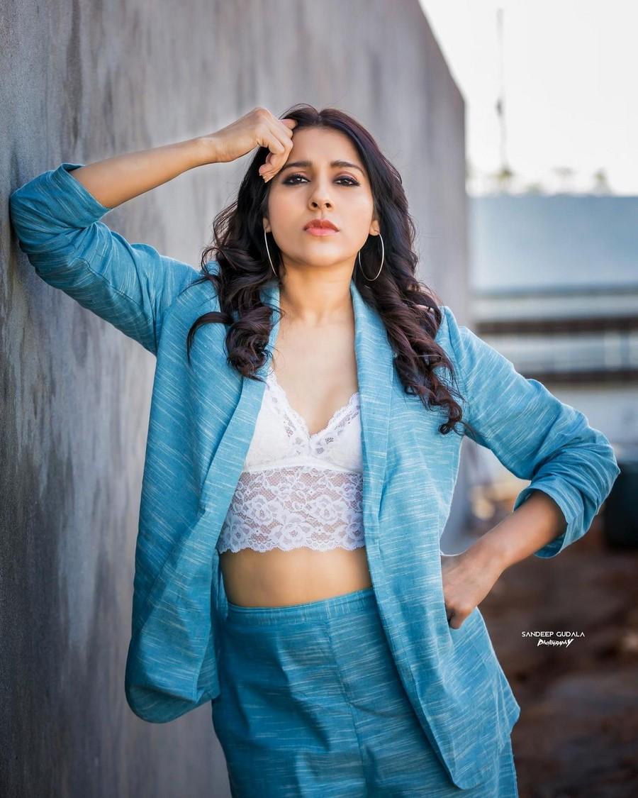 Rashmi Gautam 2