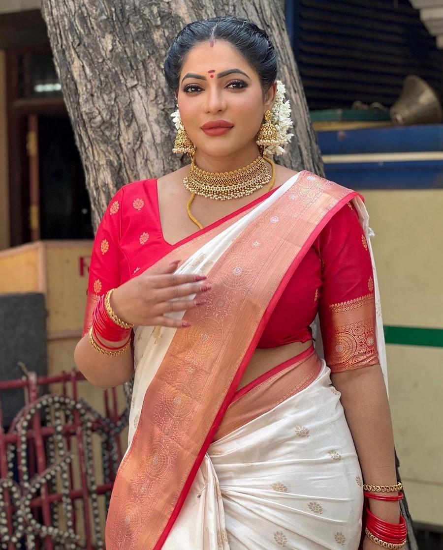 Reshma Pasupuleti 5