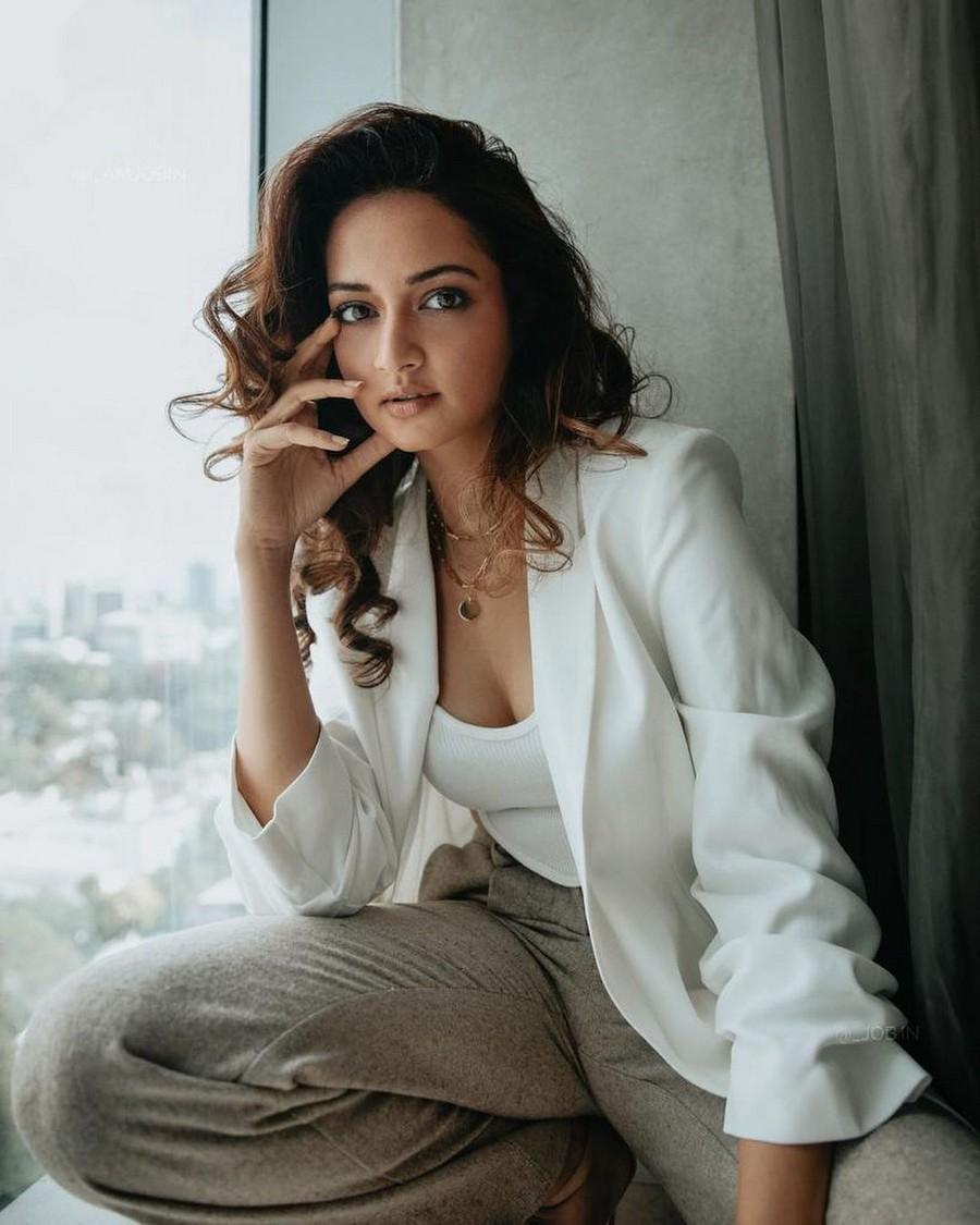 Shanvi Srivastava 12