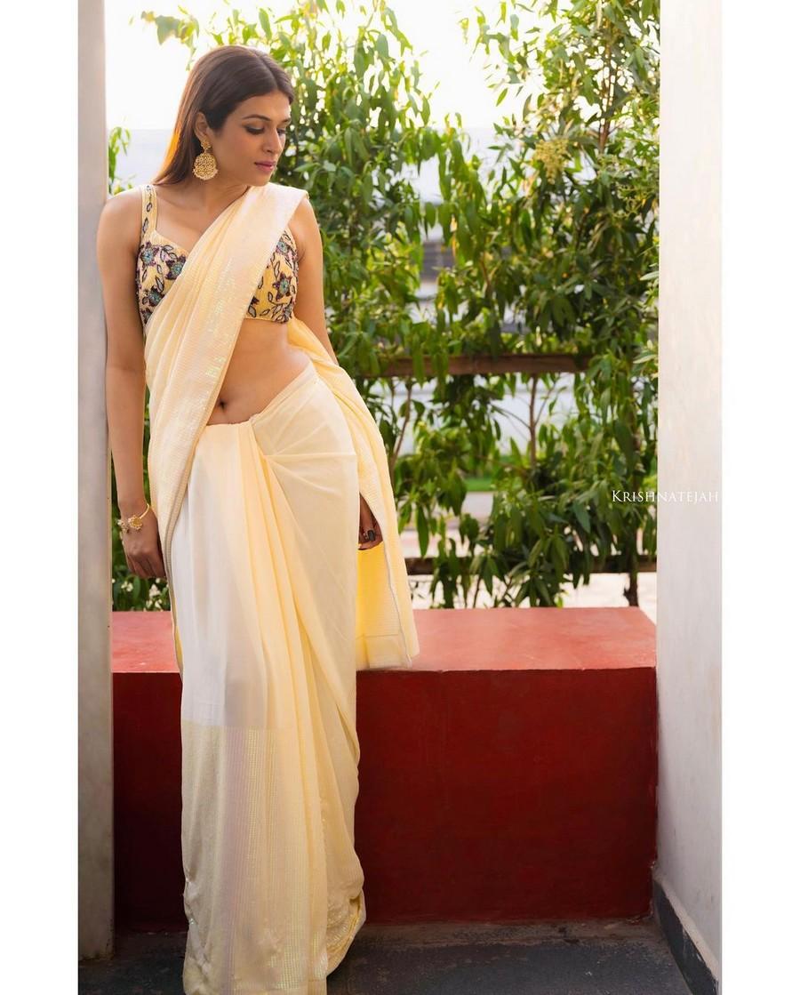 Shraddha Das 12
