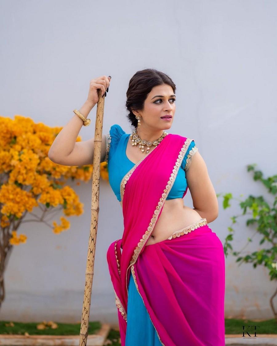 Shraddha Das 5
