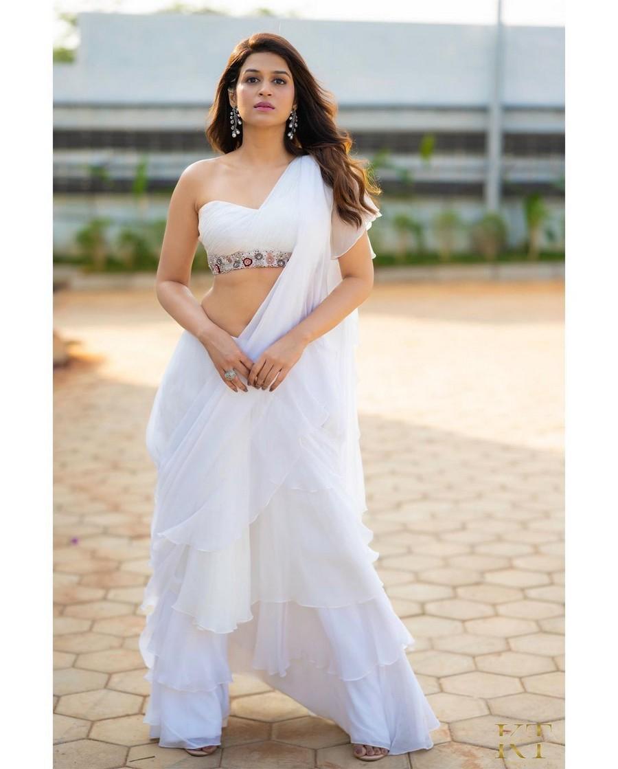 Shraddha Das 16