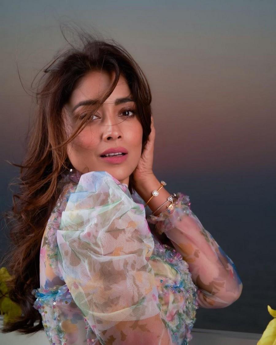 Shriya Saran 5