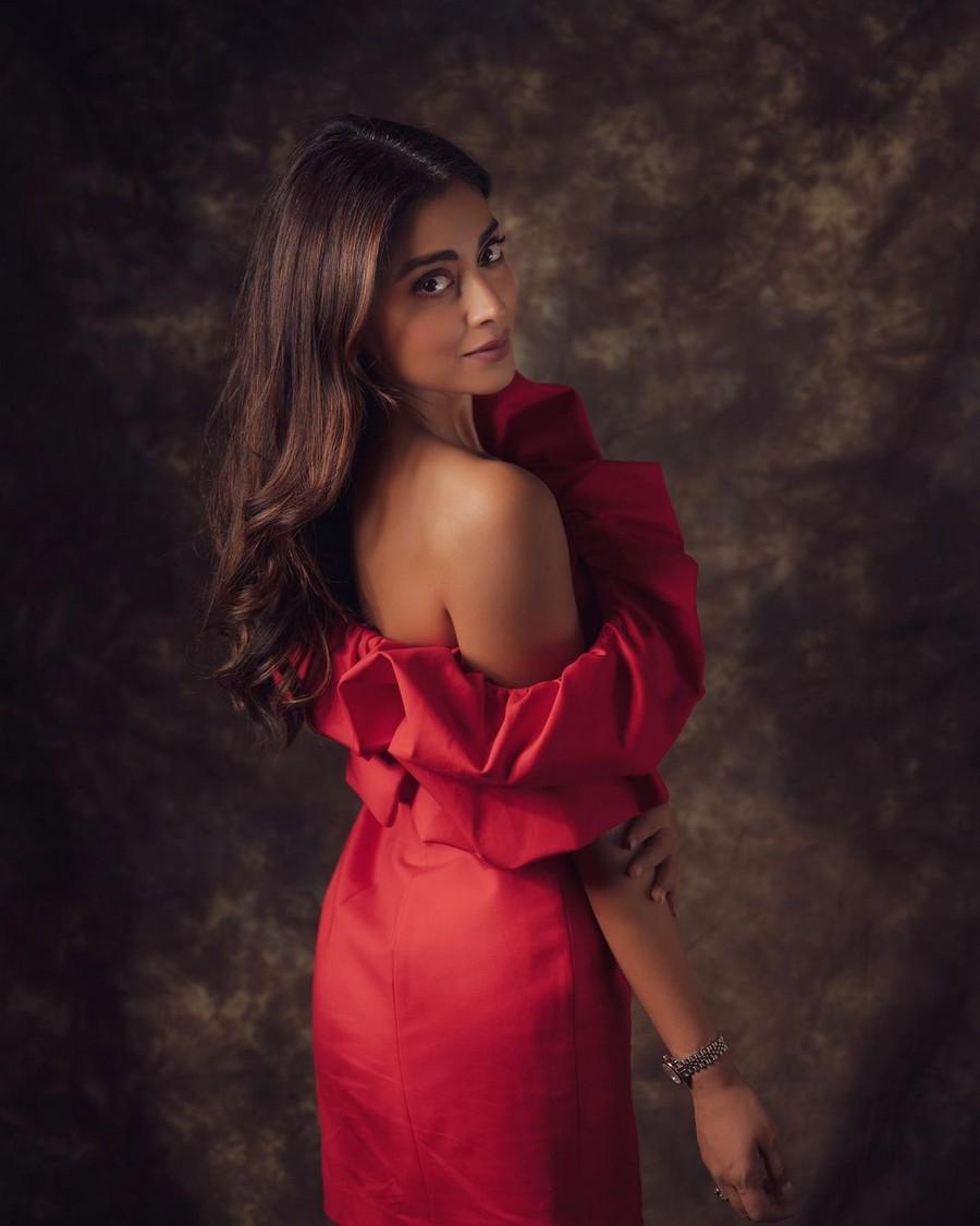 Shriya Saran 11