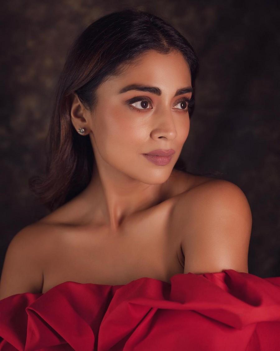 Shriya Saran 12
