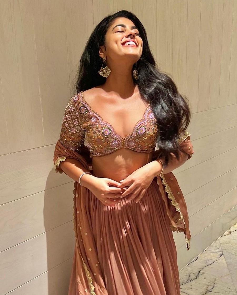 Siddhi Idnani 12