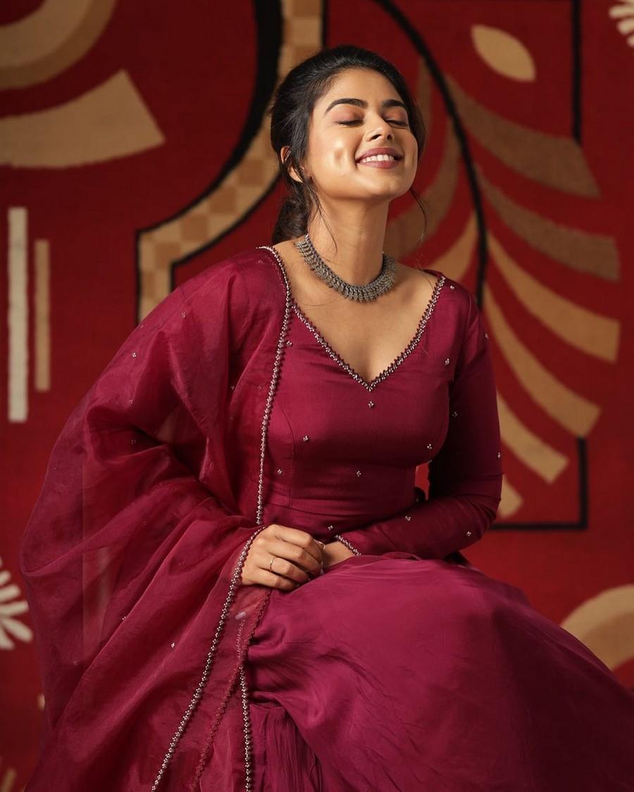 Siddhi Idnani 2