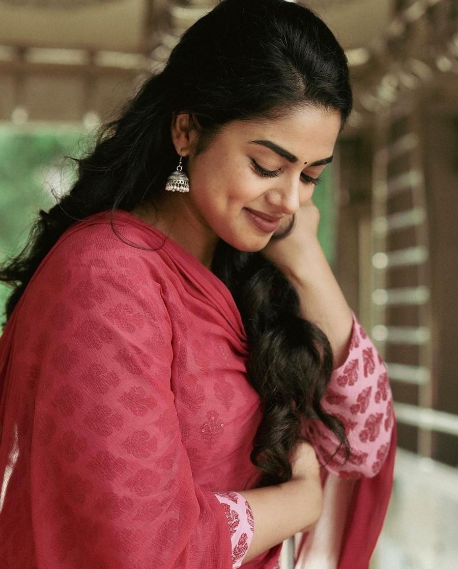 Siddhi Idnani 3