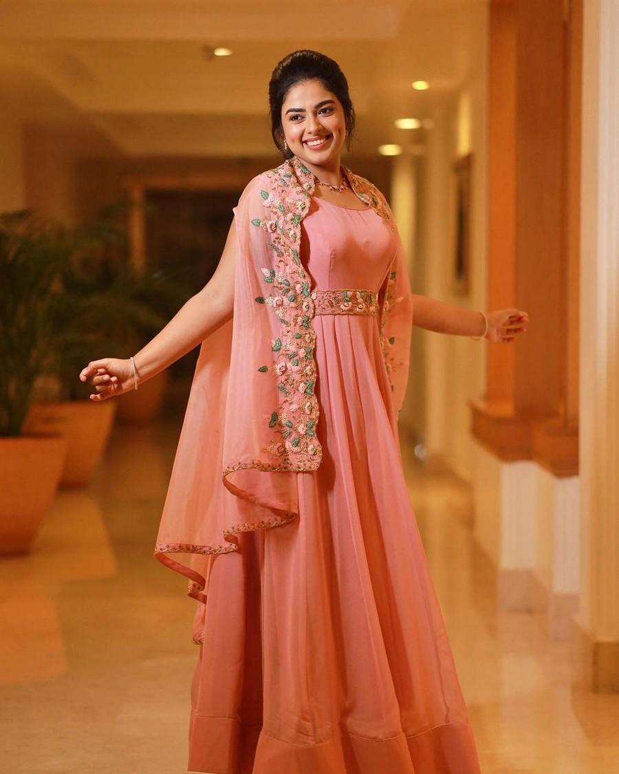 Siddhi Idnani 8