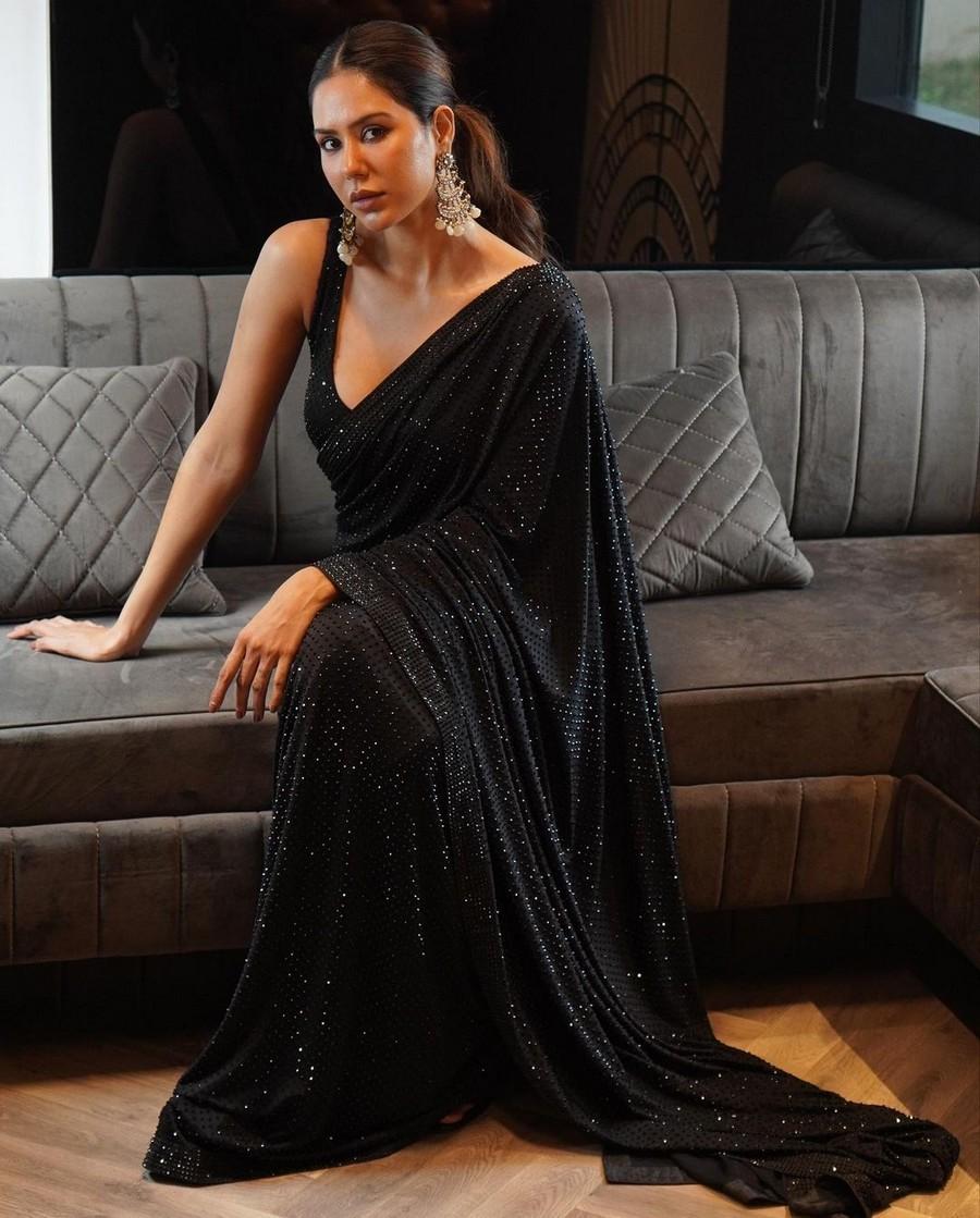 Sonam Bajwa 4