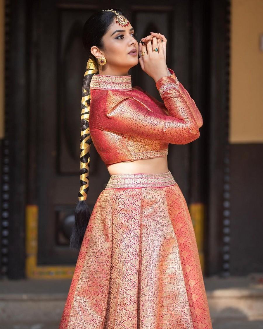 Sreemukhi 3