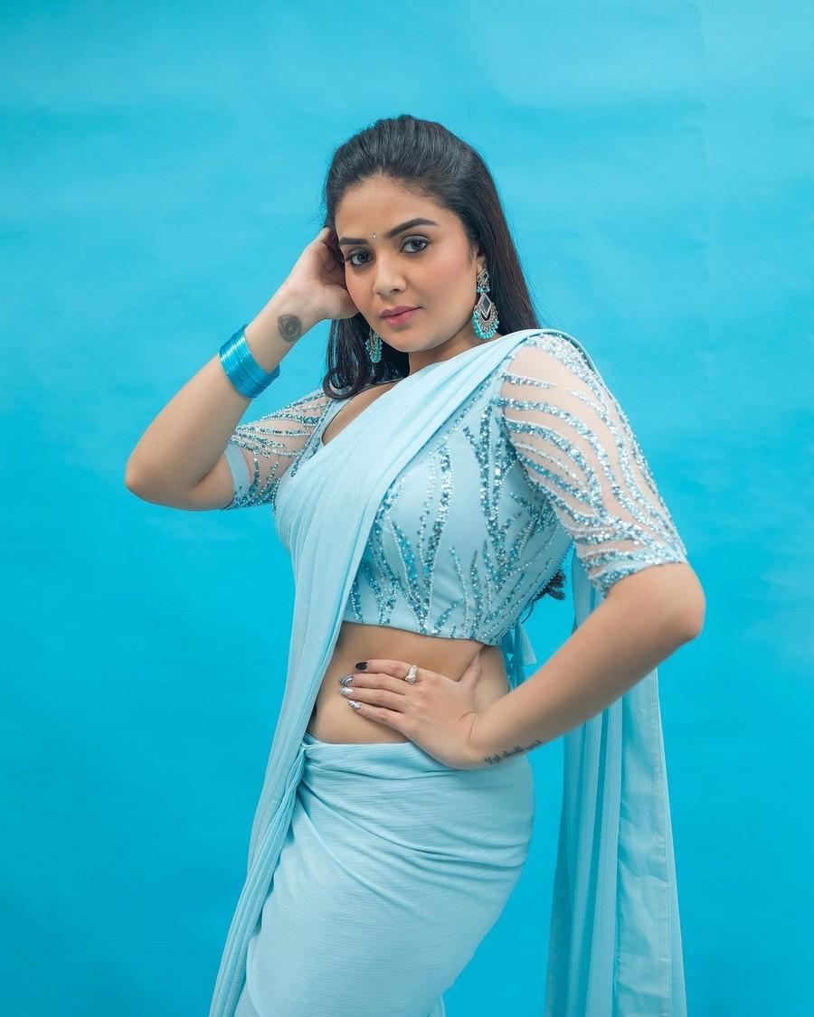 Sreemukhi 4