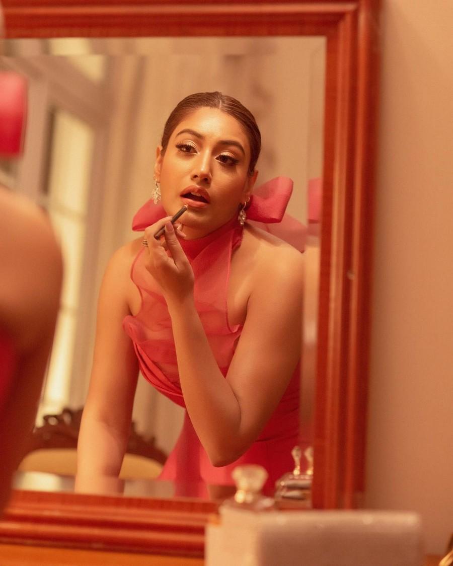 Surbhi Chandna 8