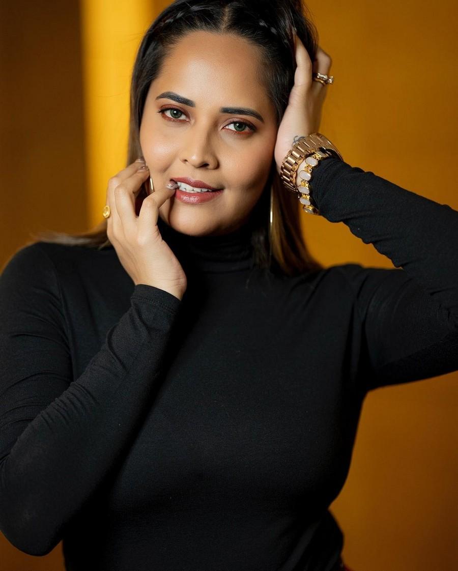 Anasuya Bharadwaj 13