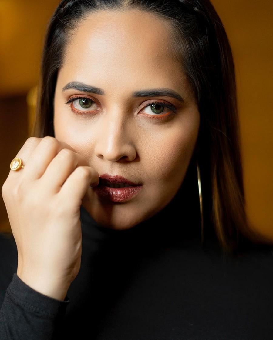 Anasuya Bharadwaj 8