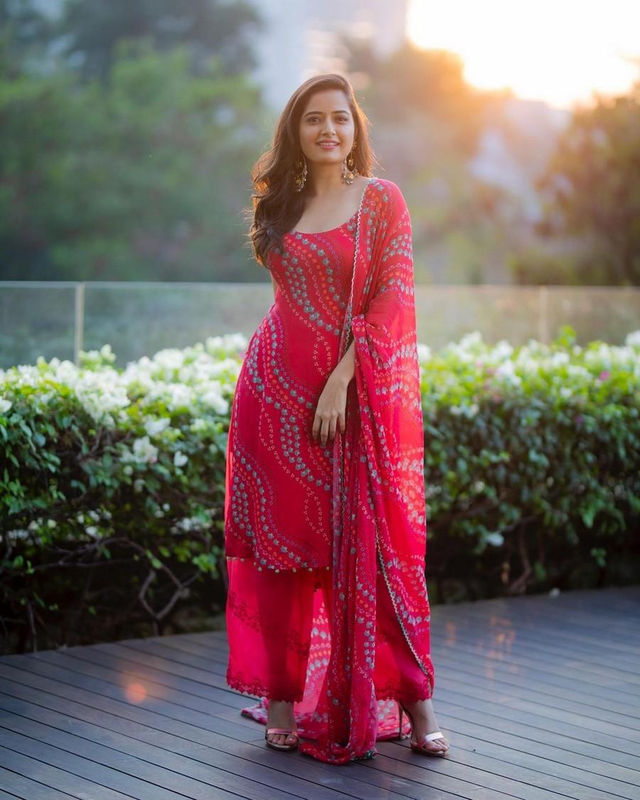 Ashika Ranganath 14