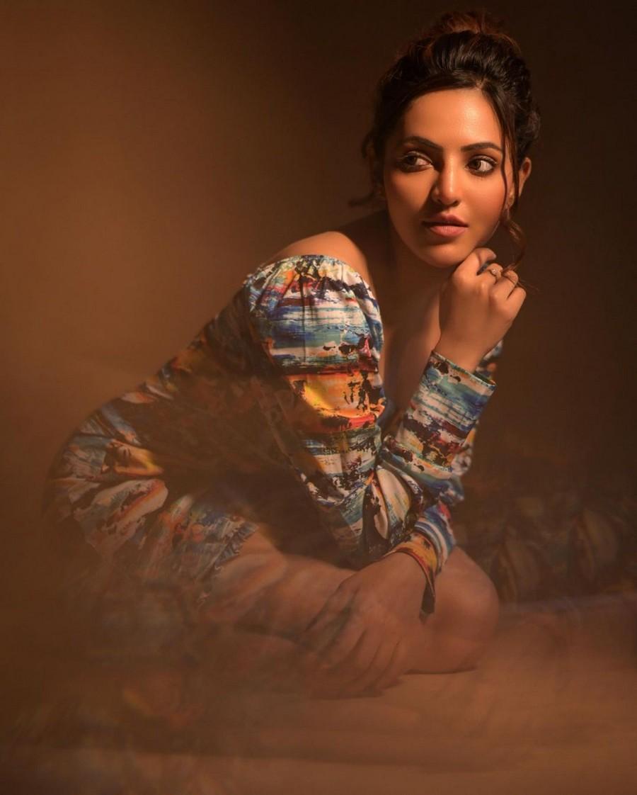 Athulyaa Ravi 6