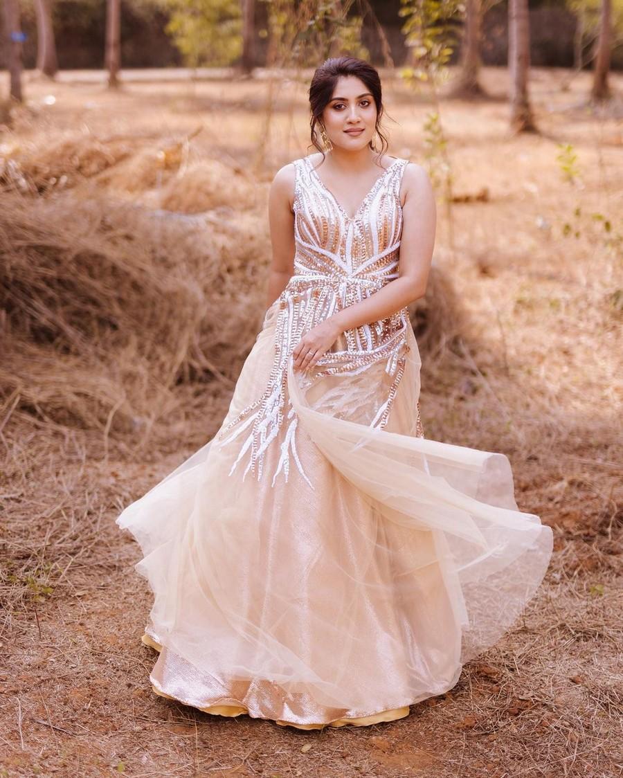 Dhanya Balakrishna 7