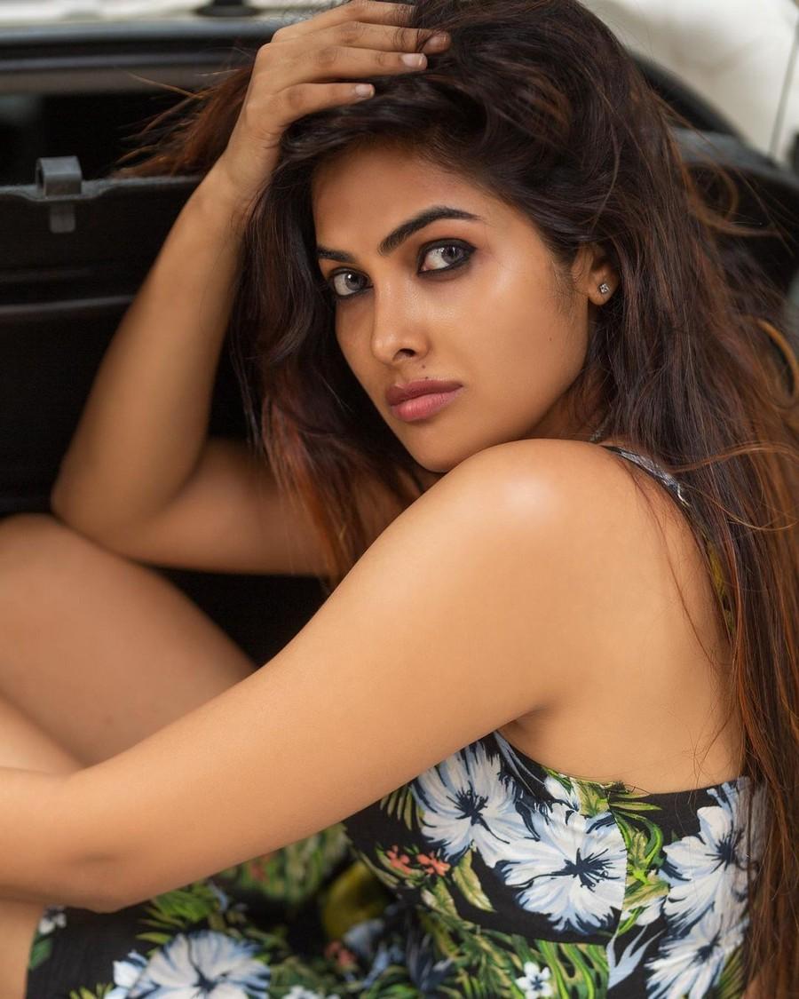 Divi Vadthya 11