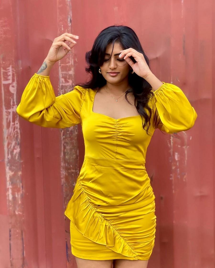 Eesha Rebba 2