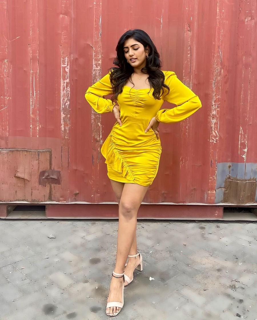 Eesha Rebba 3