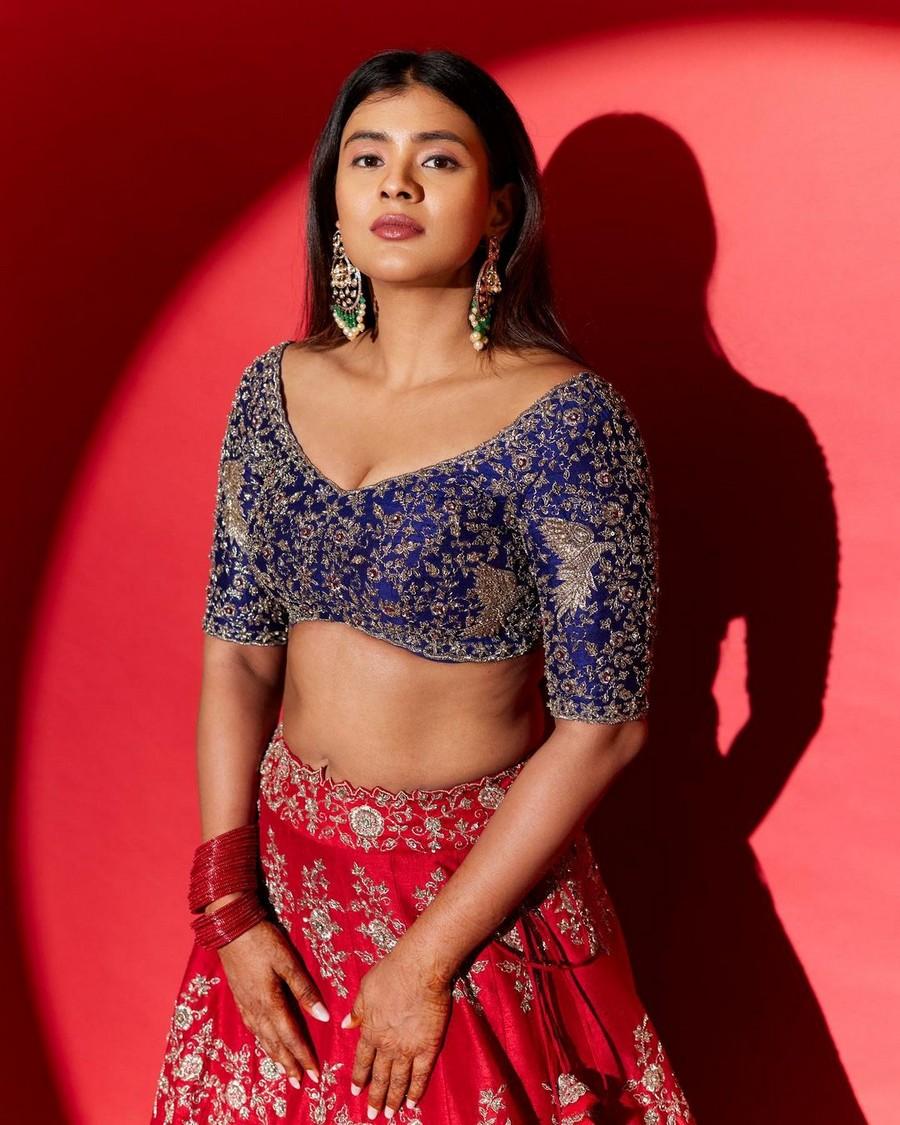 Hebah Patel 6
