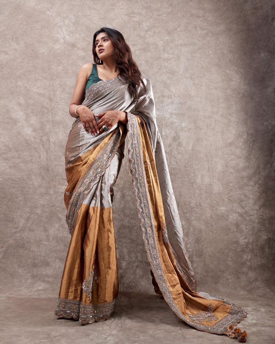 Hebah Patel 8