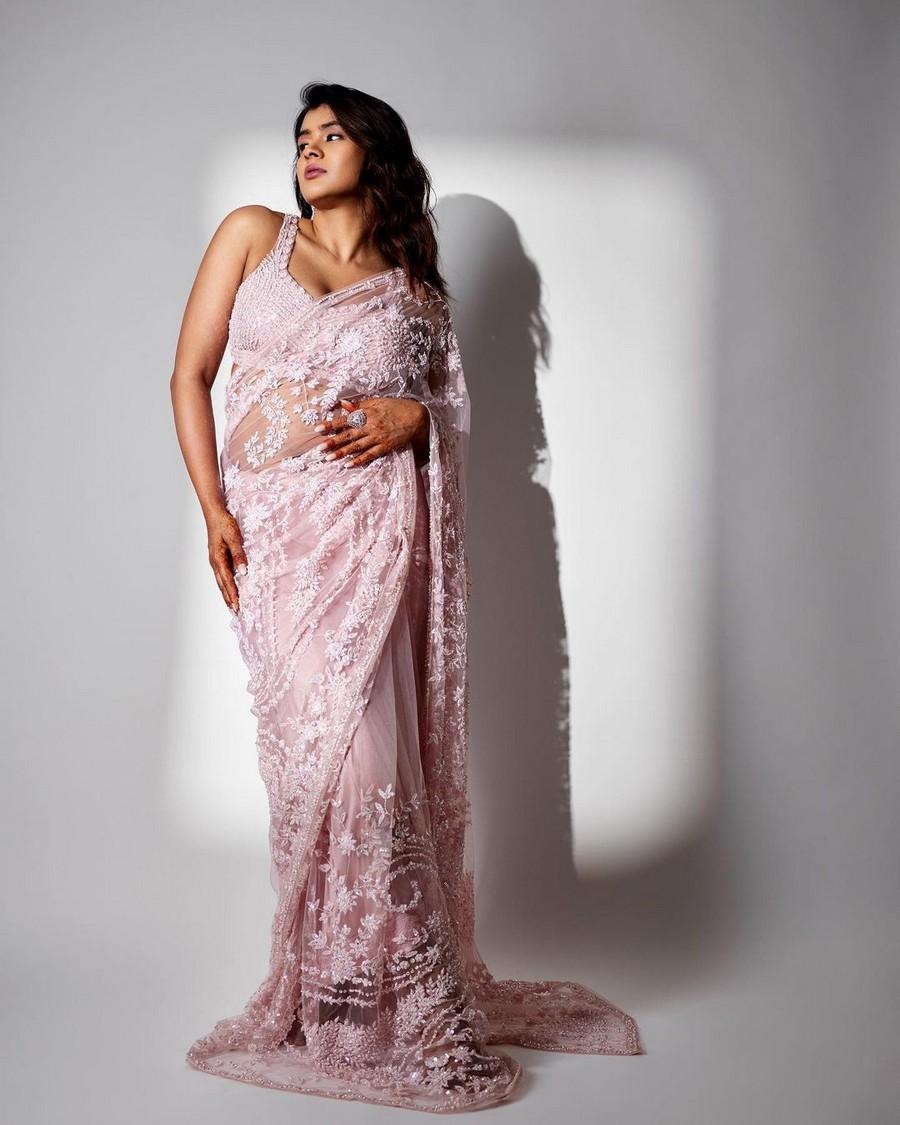 Hebah Patel 2