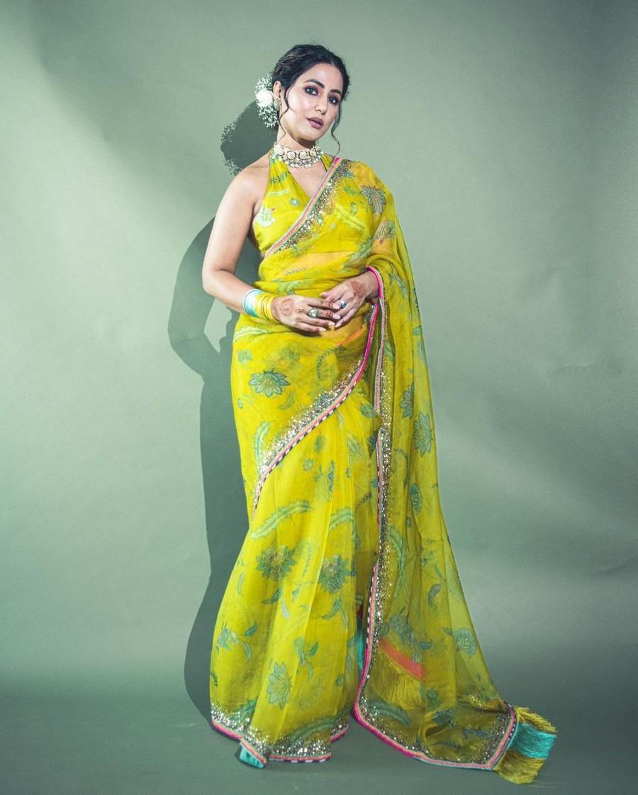Hina Khan 17
