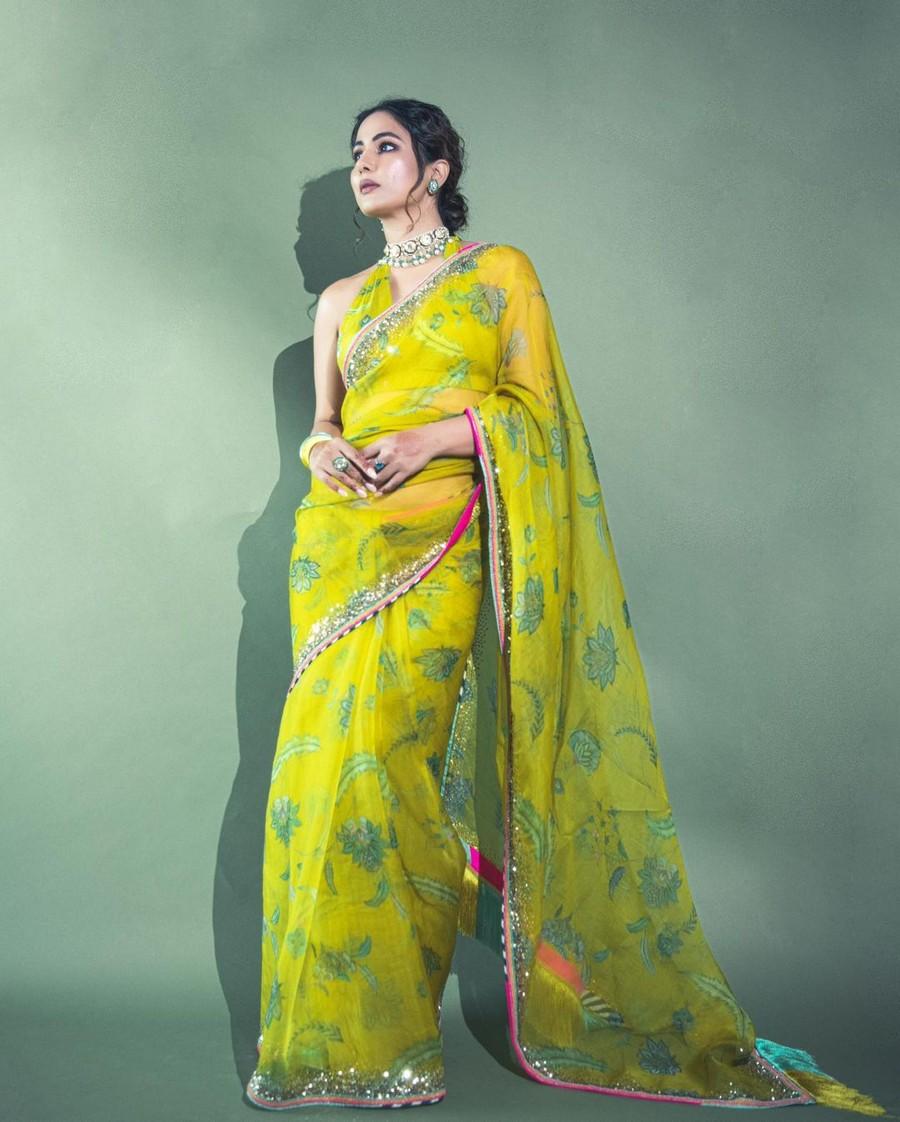 Hina Khan 5