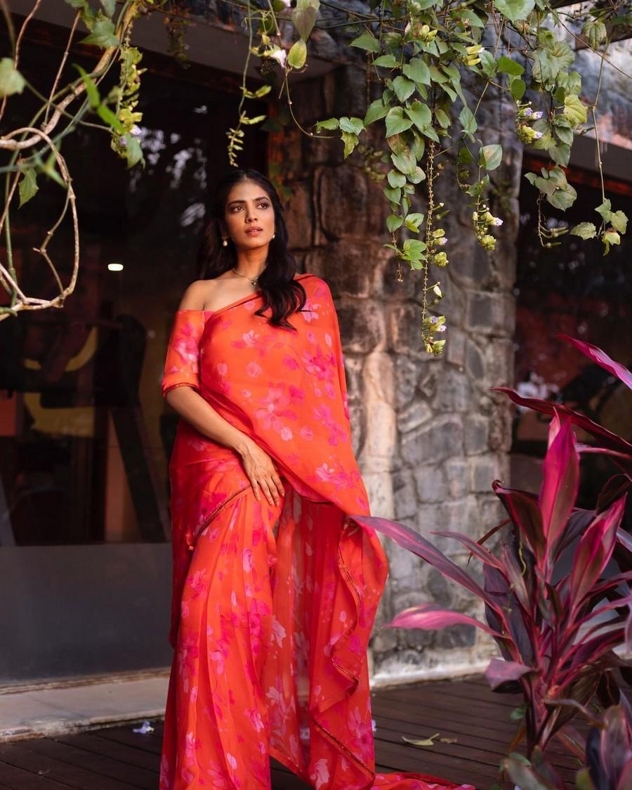 Malavika Mohanan 11