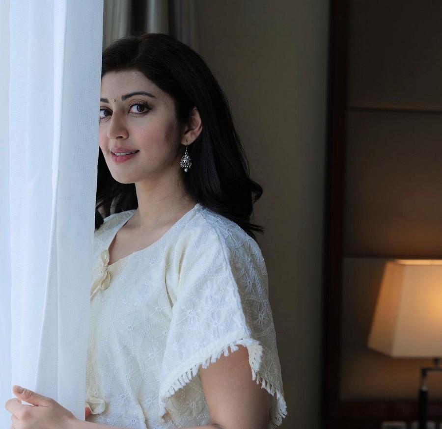Pranita Subhash 6
