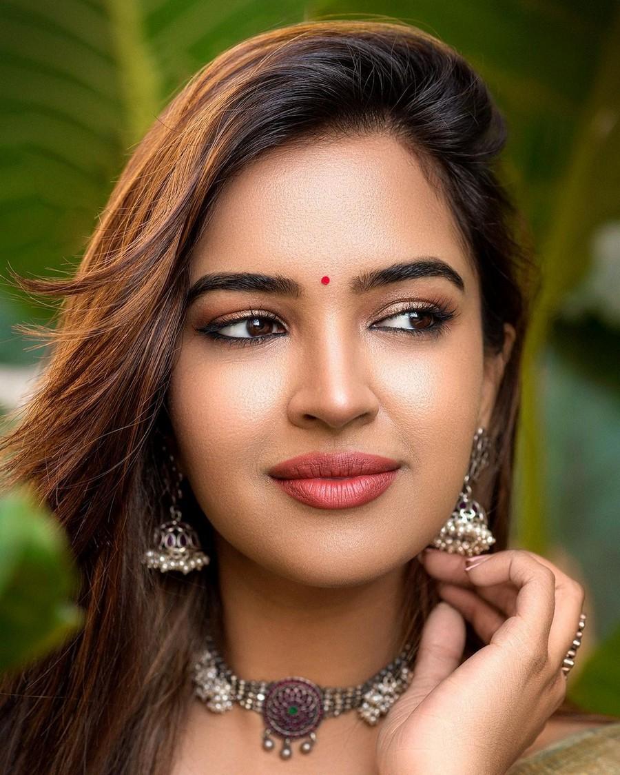 Pujita Ponnada 14