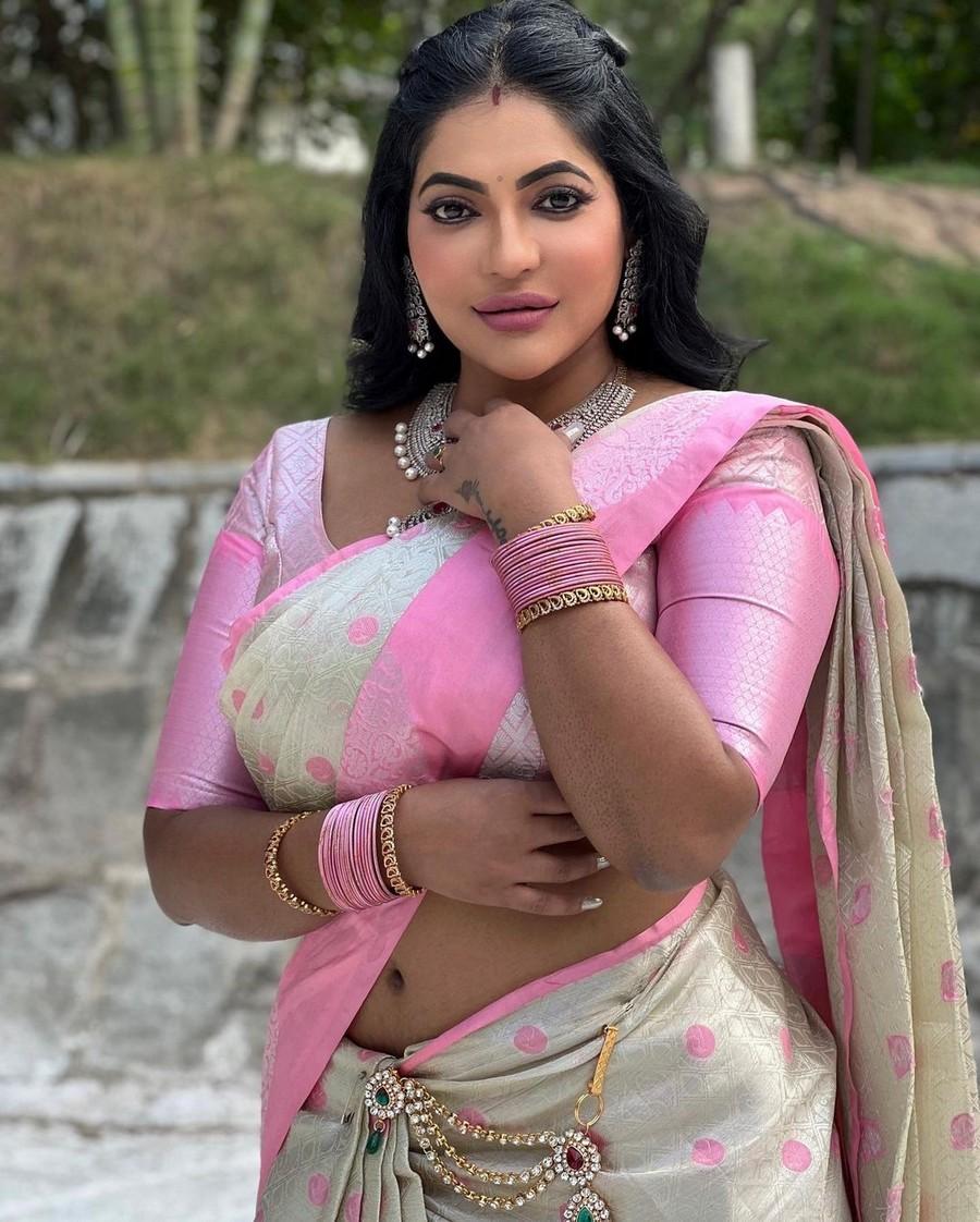 Reshma Pasupuleti 5