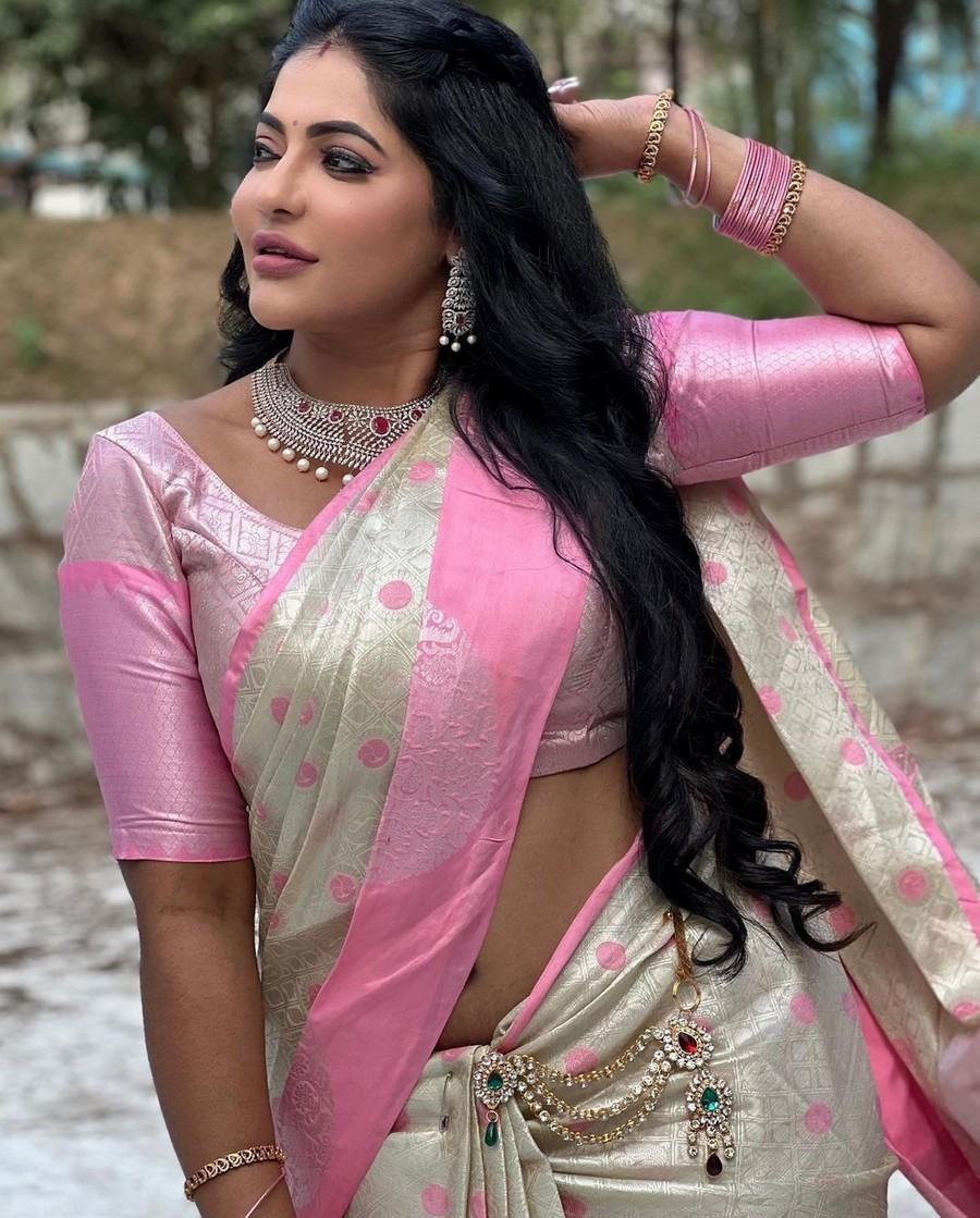 Reshma Pasupuleti 6