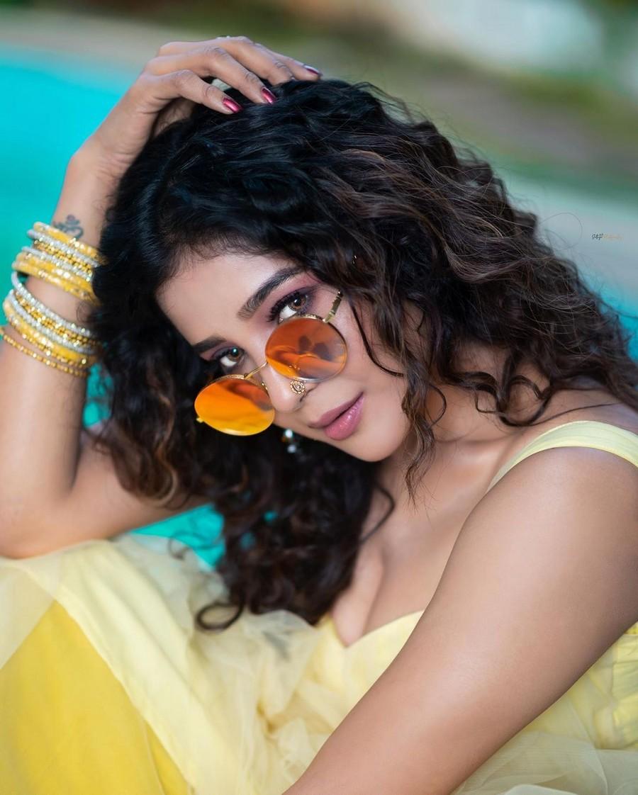 Sakshi Agarwal 4