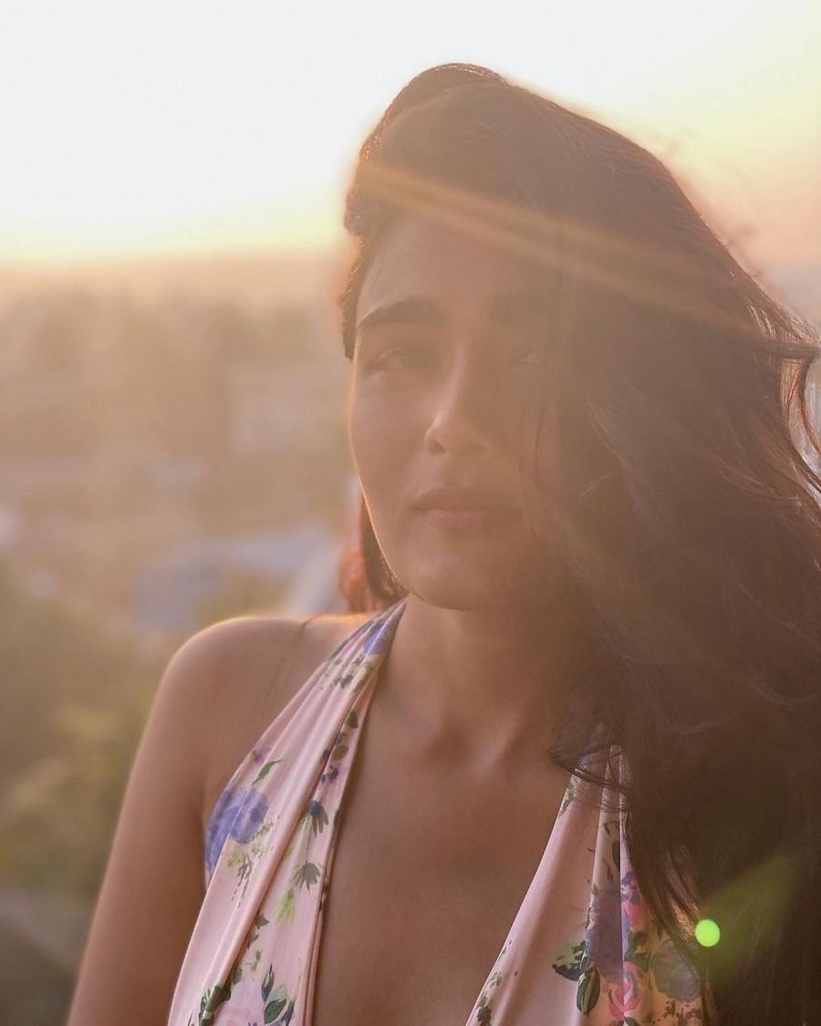Shalini Pandey 5