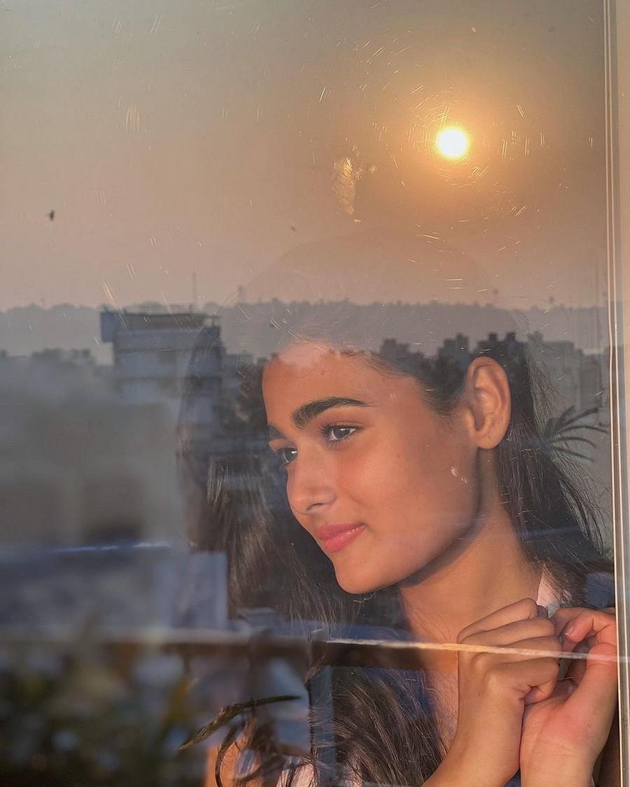 Shalini Pandey 8