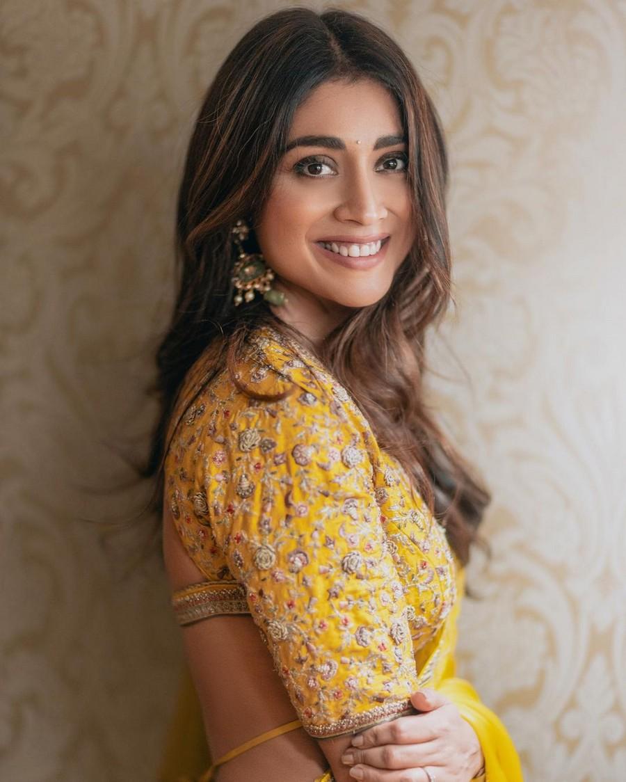 Shriya Saran 5