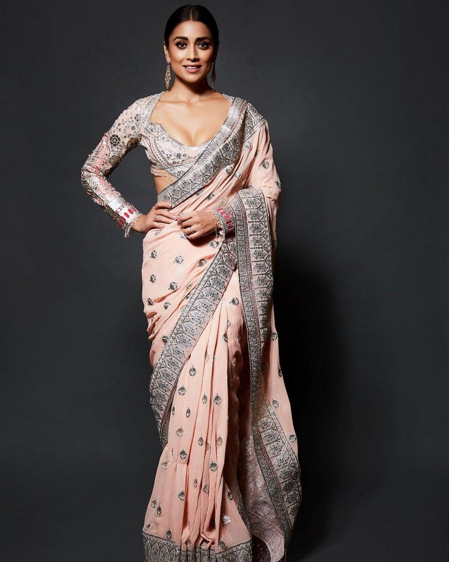 Shriya Saran 4