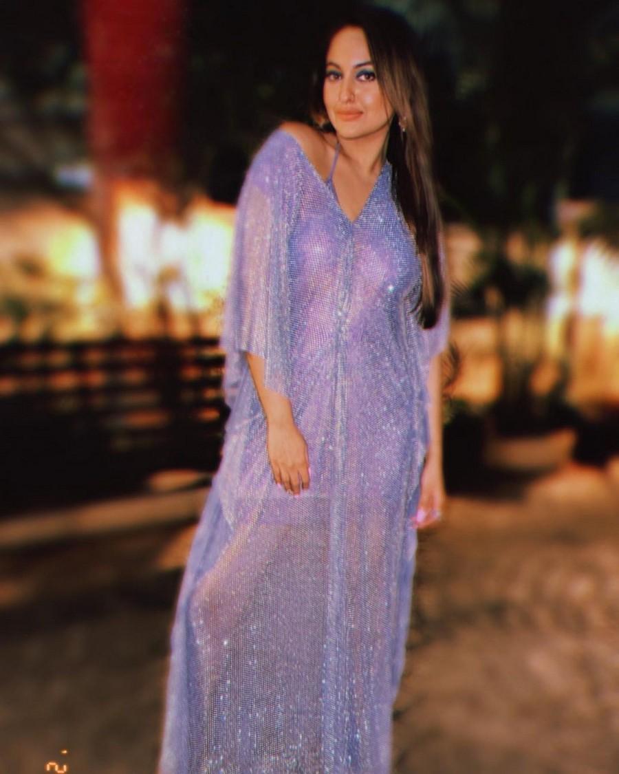 Sonakshi Sinha 10