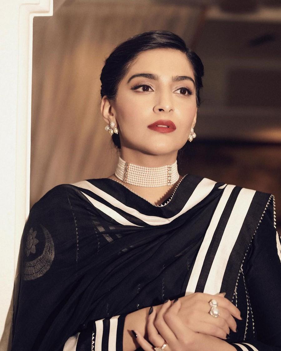 Sonam Kapoor 11