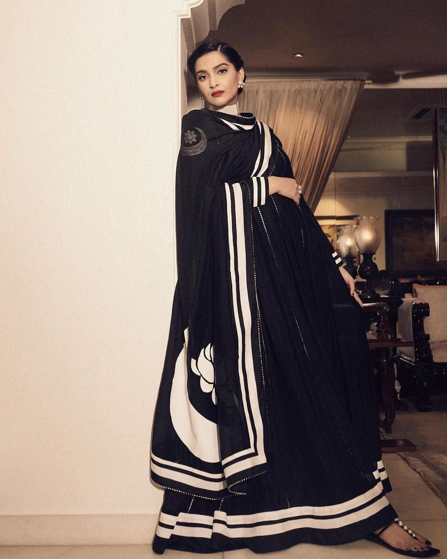 Sonam Kapoor 13