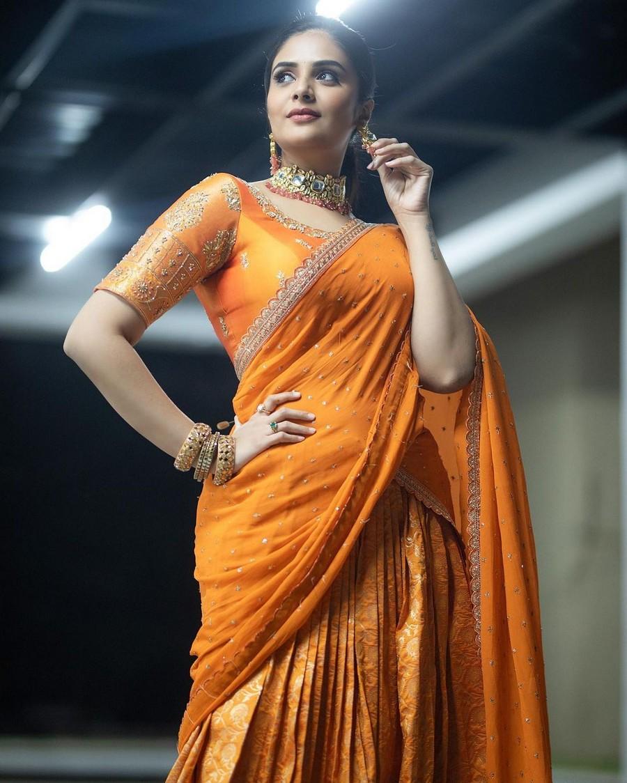 Sreemukhi 5