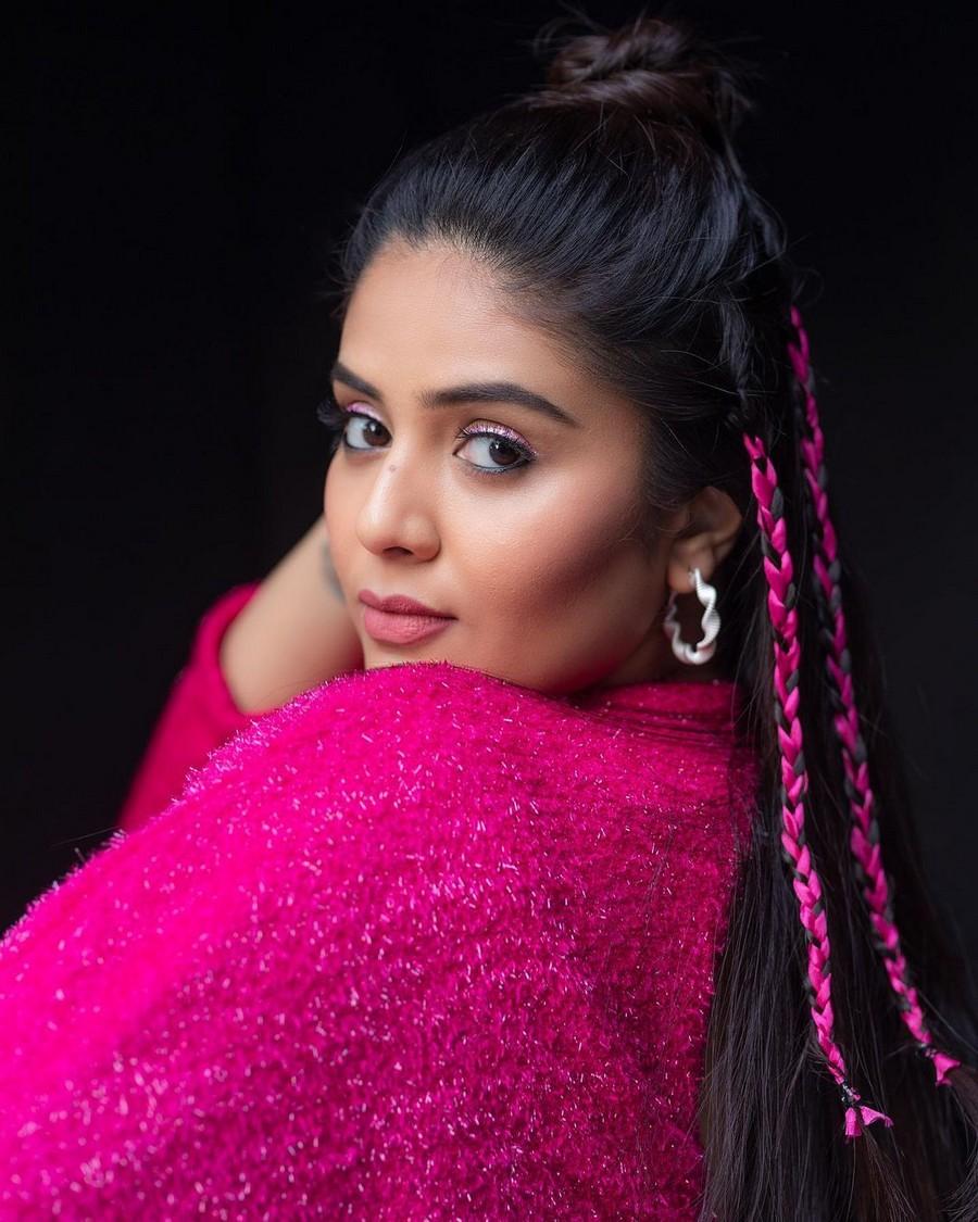 Sreemukhi