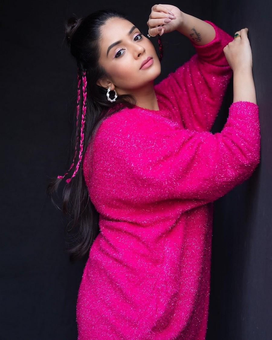 Sreemukhi 3