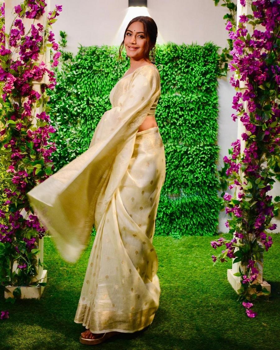 Surbhi Chandna