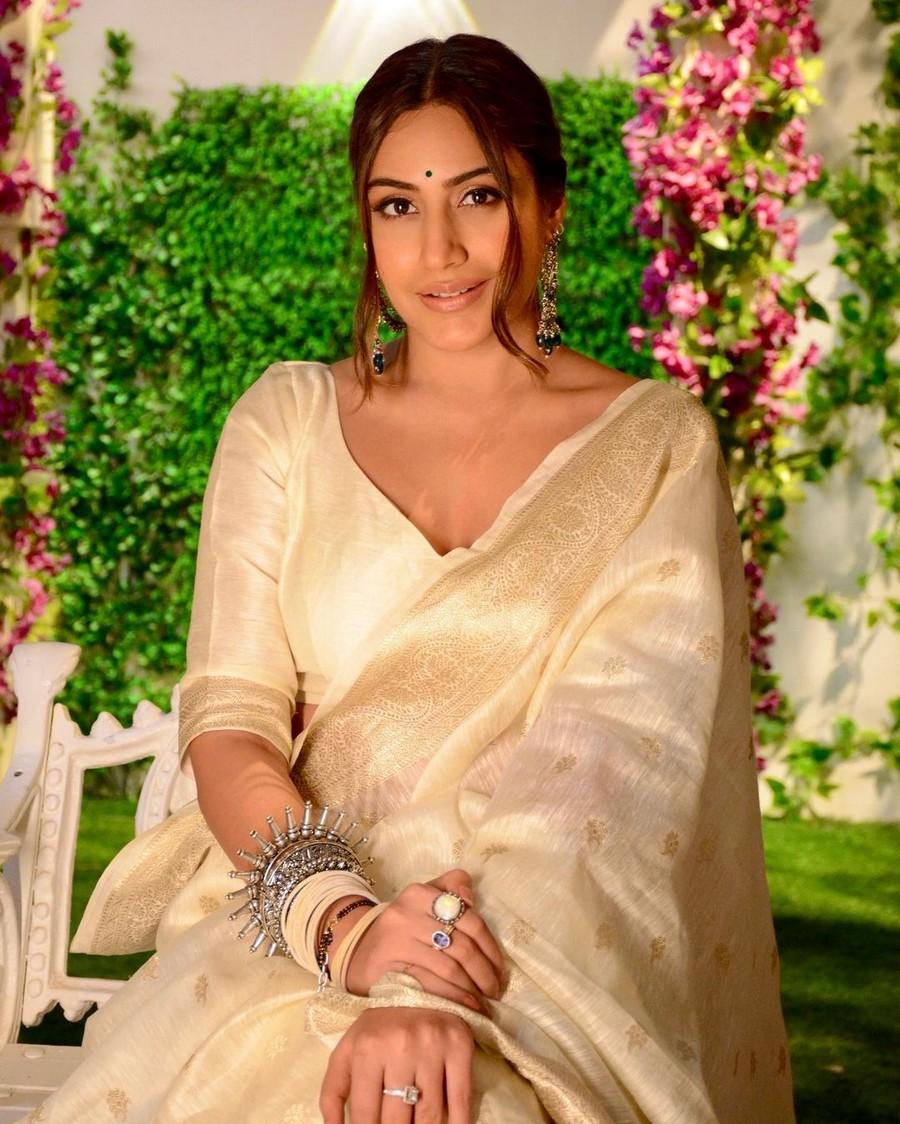 Surbhi Chandna 10