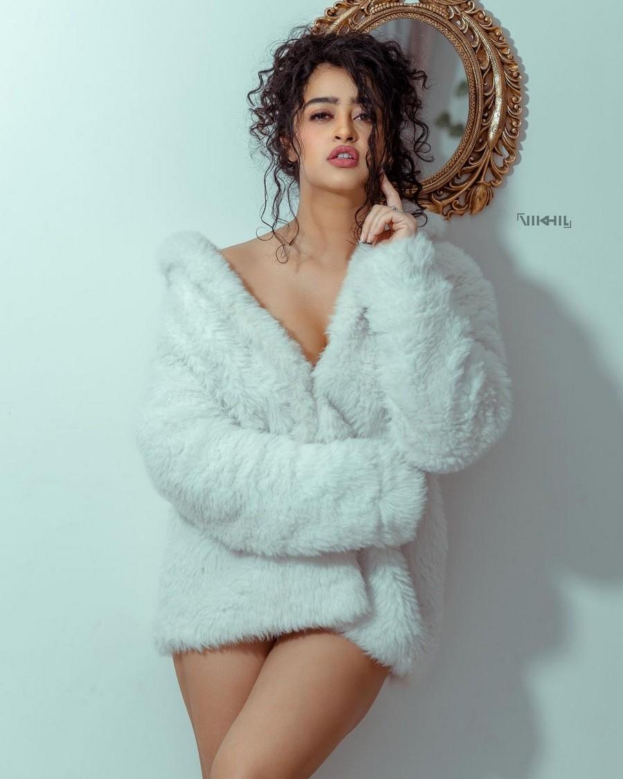 Apsara Rani 6