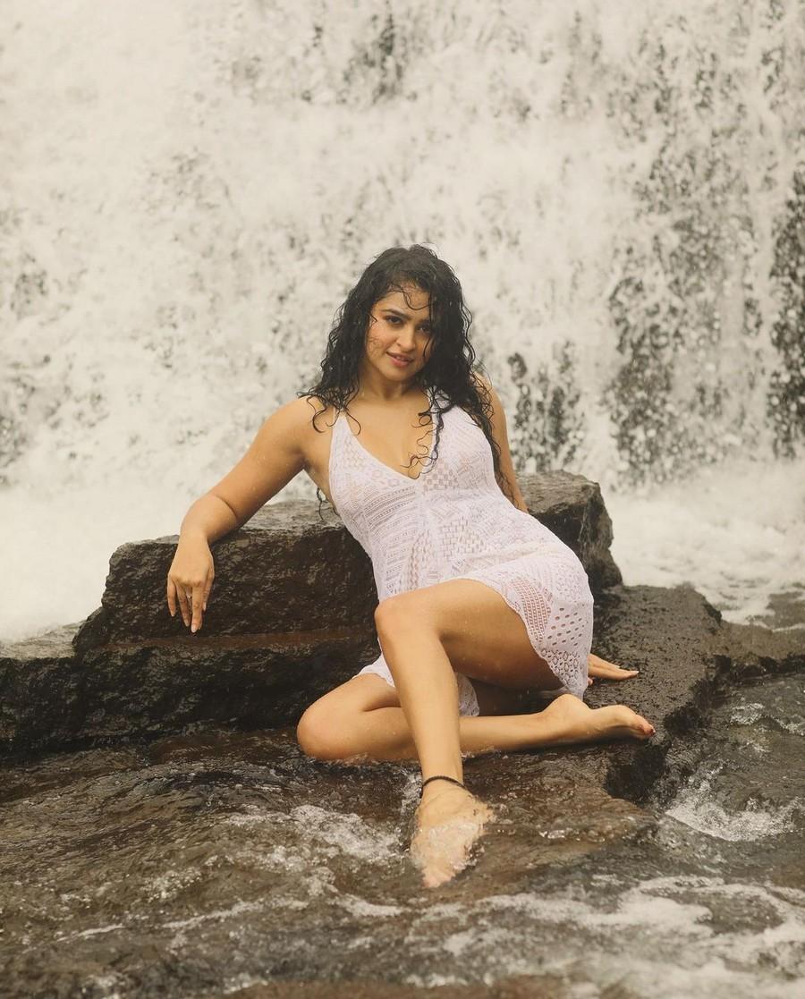 Apsara Rani 7